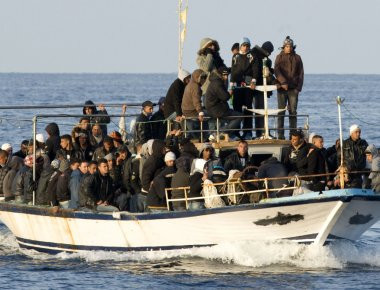 Εκτοξεύτηκαν οι αφίξεις μεταναστών από Τουρκία: 633 το τελευταίο τριήμερο